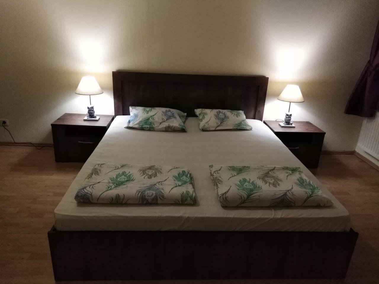 Raina Lux Apartment Riga Esterno foto