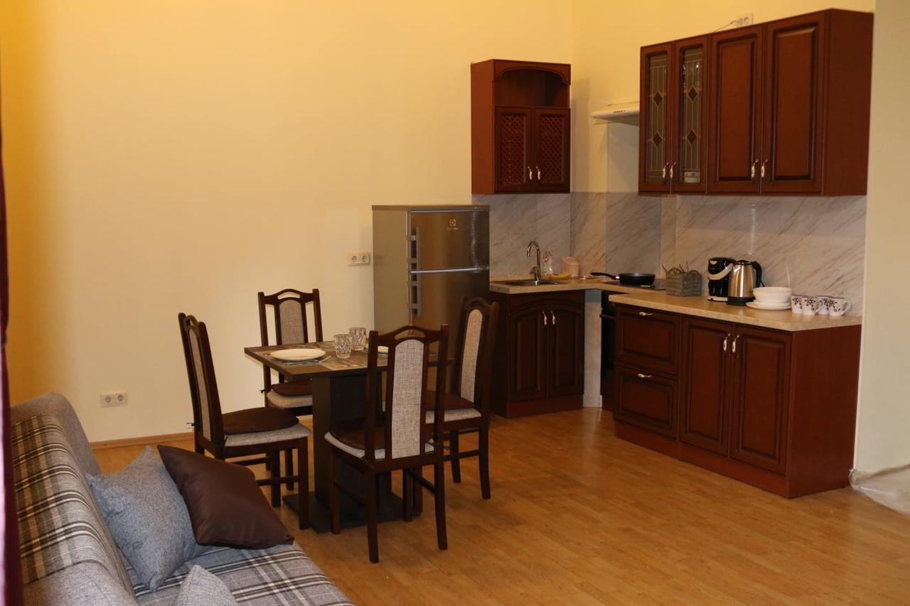 Raina Lux Apartment Riga Esterno foto